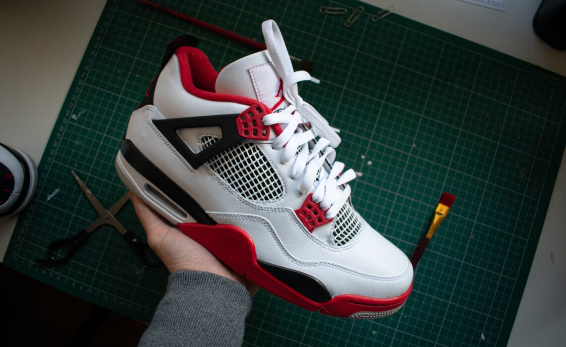 Jordan 4