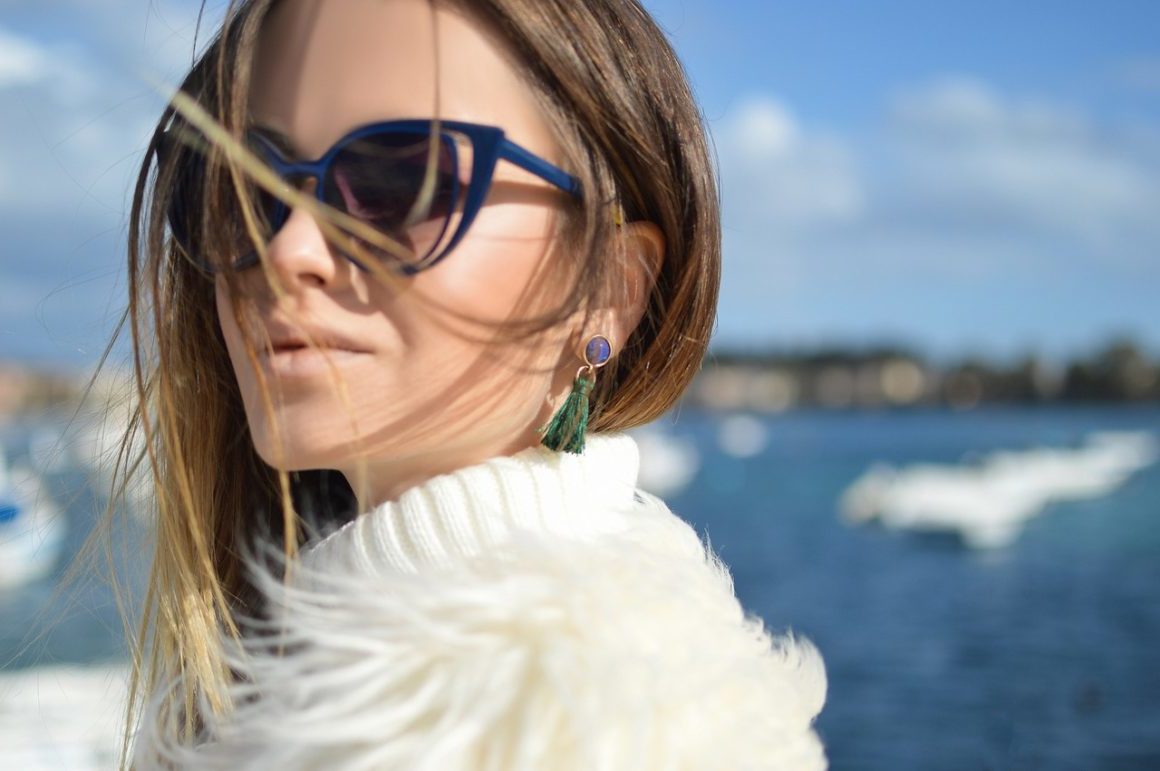 boucles d’oreilles pour le visage
