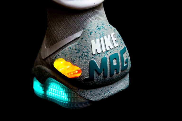 Nike Air Mag Back to the Future la Nike de Retour vers le futur 2015 Nike Air Mag Back to the Future la Nike de Retour vers le futur 2015