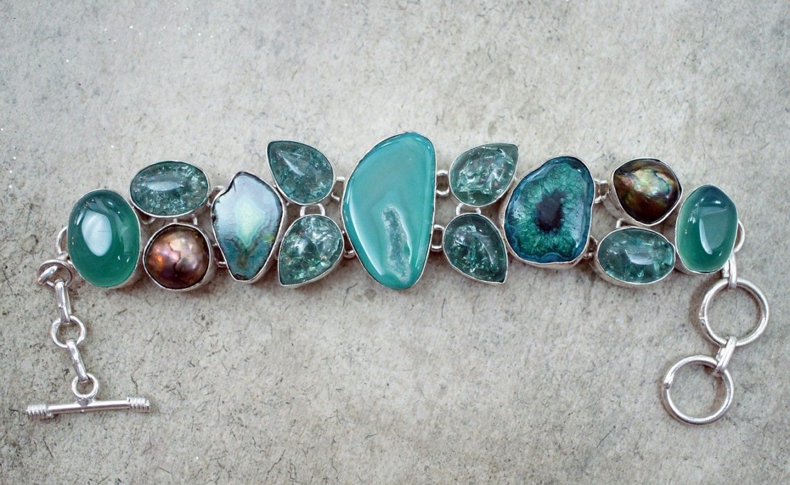 bracelets en pierres naturelles