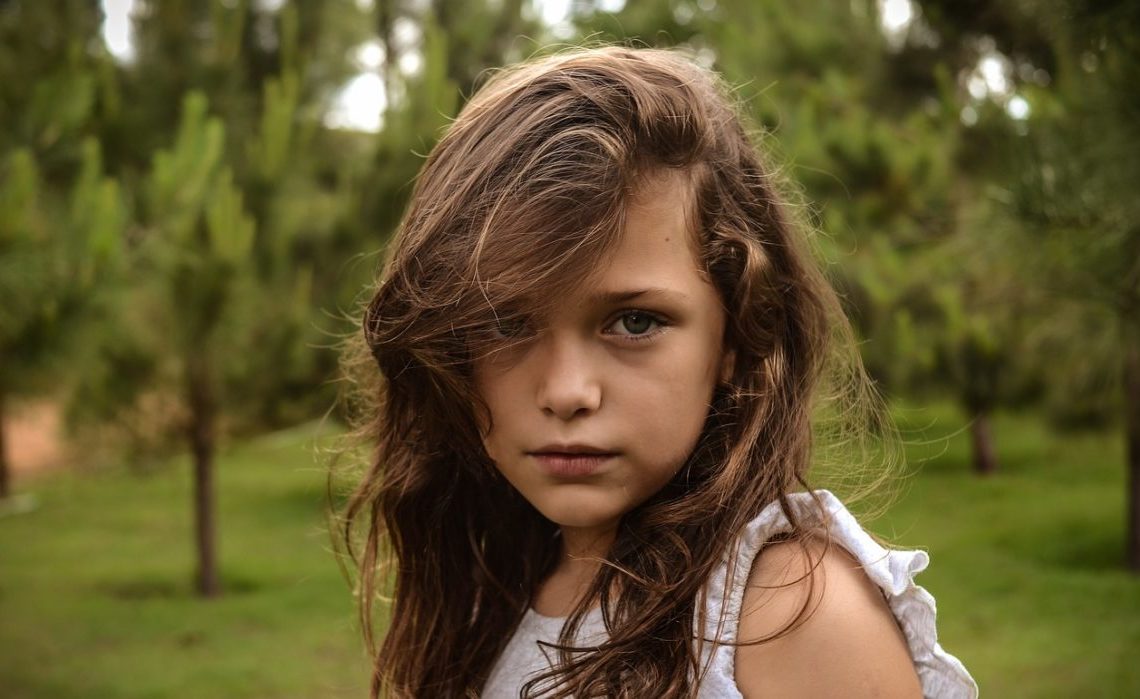 cheveux de petite fille