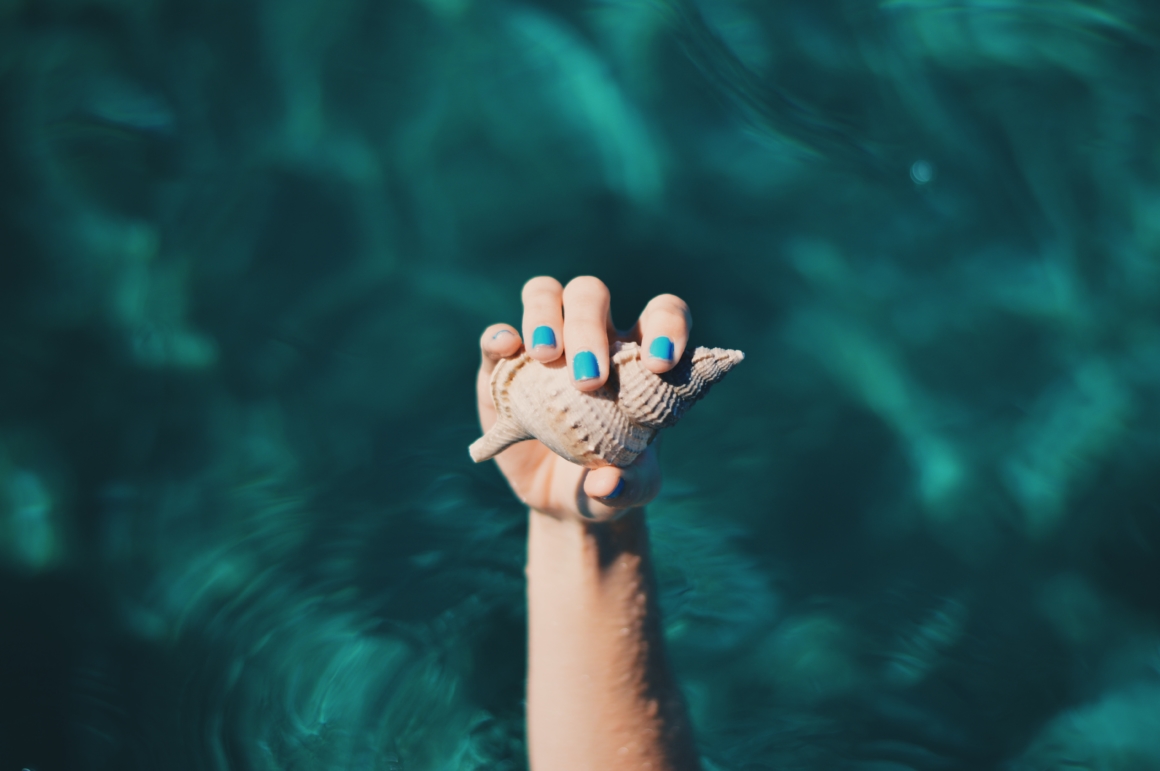 mettre du vernis à ongle