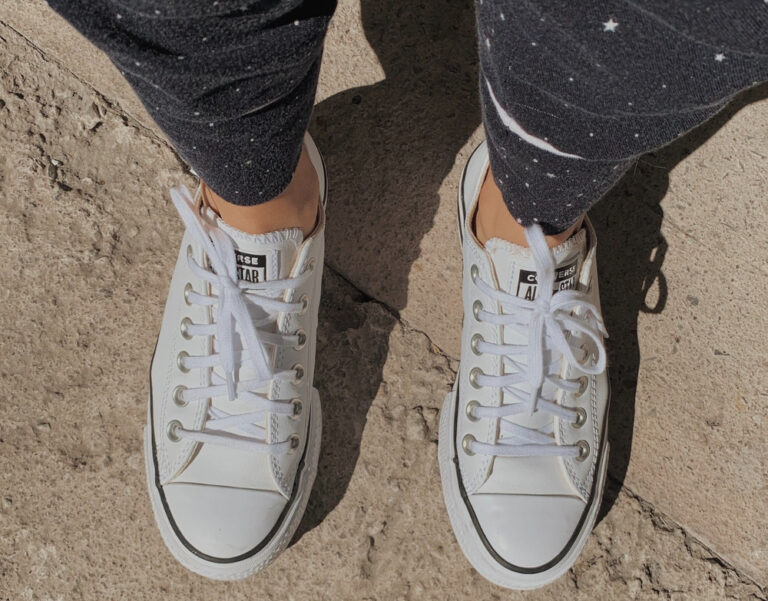 fausses converses blanches
